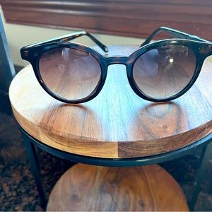 New women’s Fossil Sunglasses